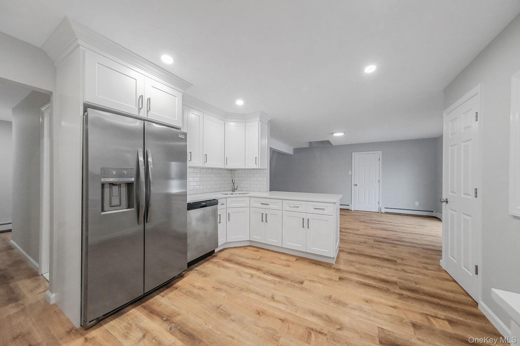 #13 photo, 38 Clymer Street, সাফোক কাউন্টি Port Jefferson , NY 11776