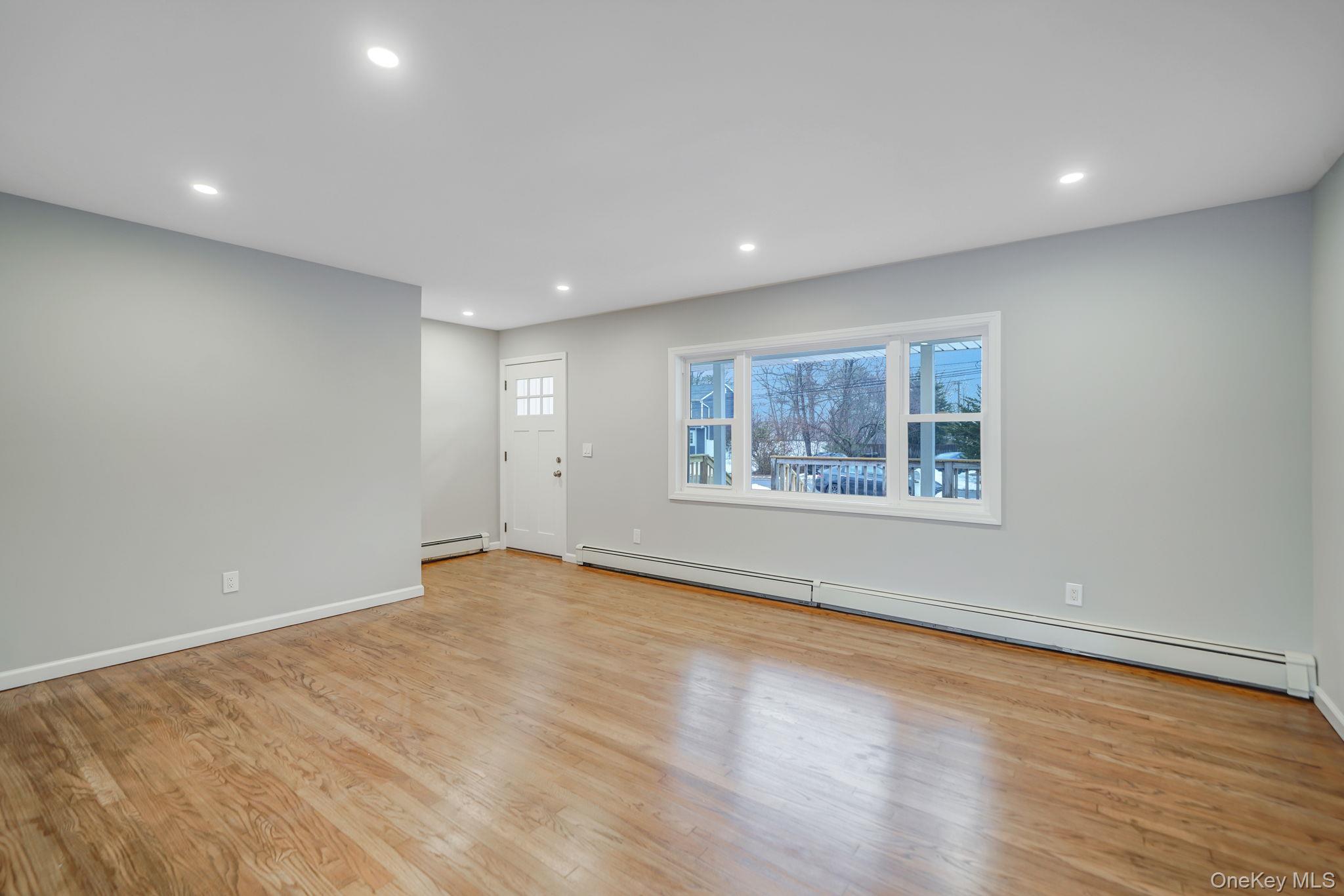 #10 photo, 1730 Heckscher Avenue, Bay Shore , NY 11706