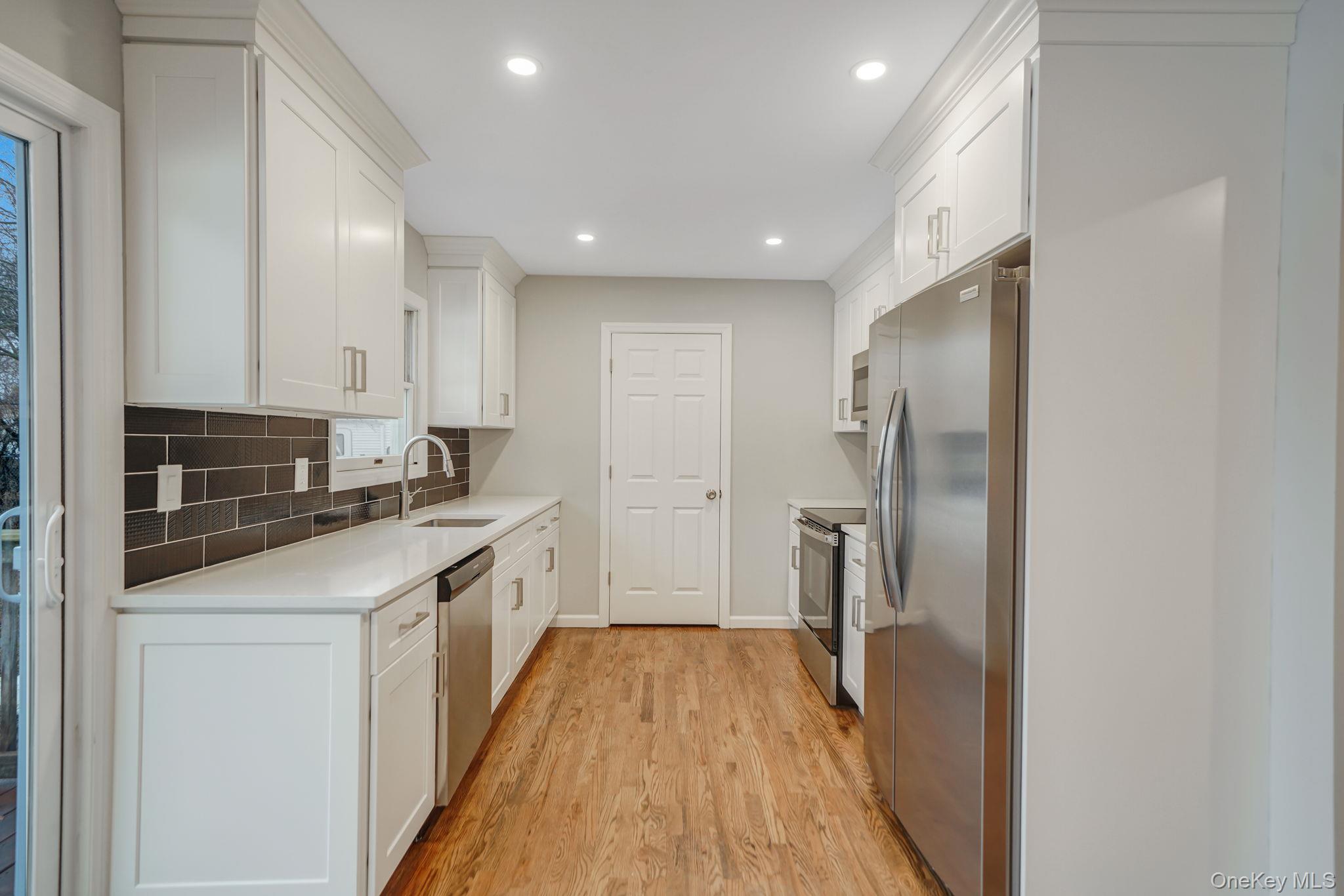 #14 photo, 1730 Heckscher Avenue, Bay Shore , NY 11706