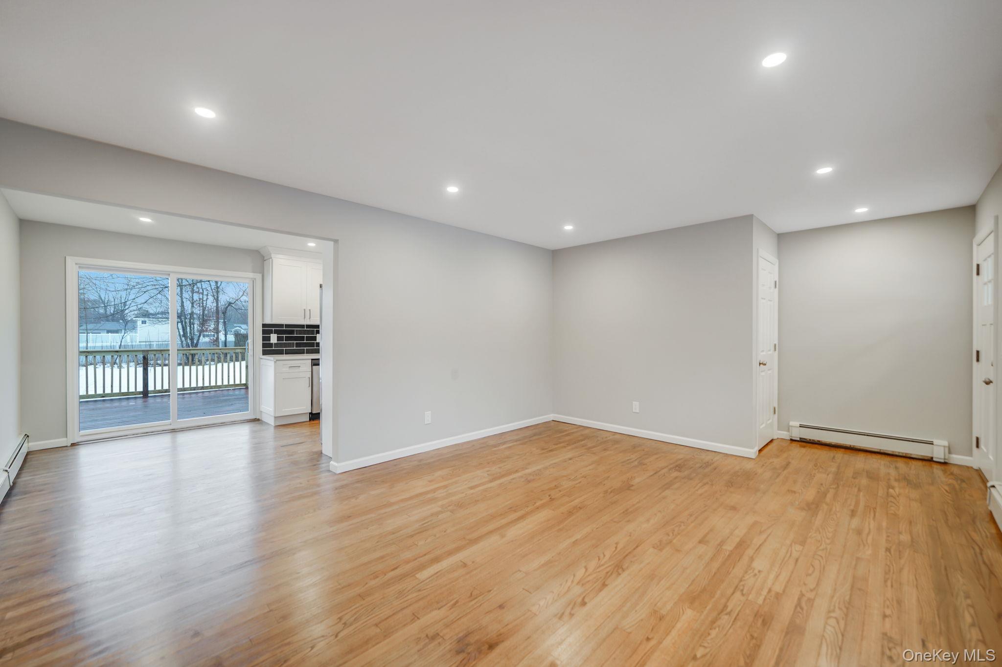 #9 photo, 1730 Heckscher Avenue, Bay Shore , NY 11706