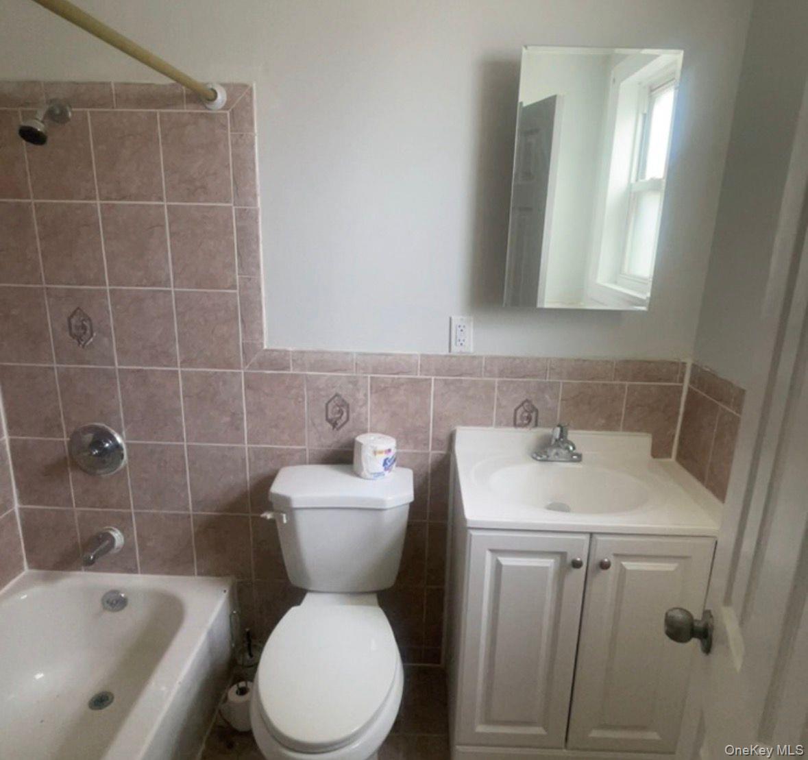 #4 photo, 15217 135th Avenue, Jamaica , NY 11434