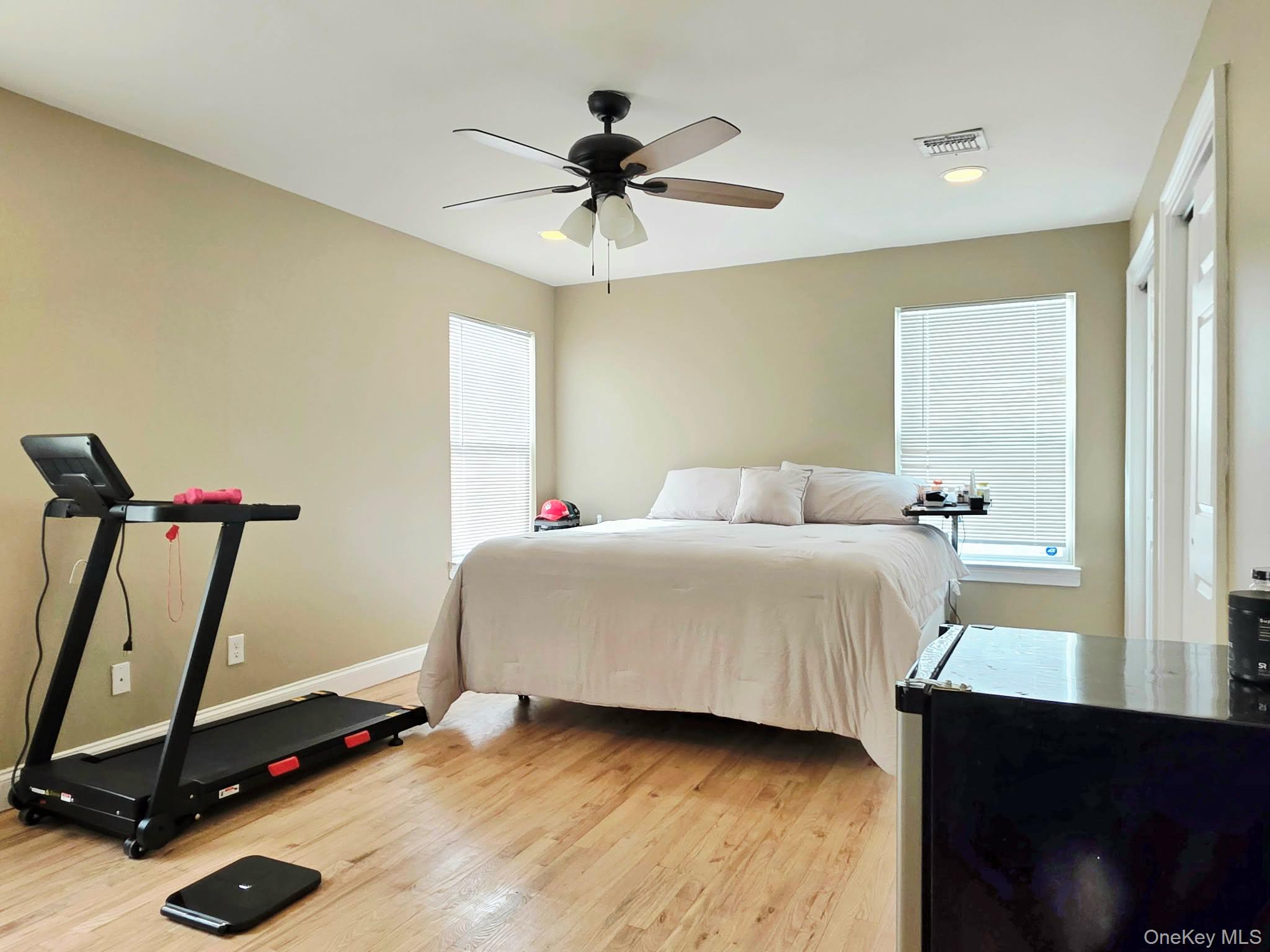 #18 photo, 131 Forrest Avenue, Shirley , NY 11967