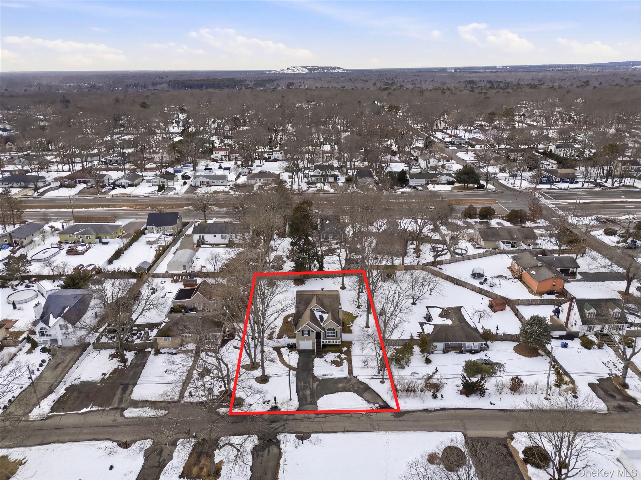 #3 photo, 131 Forrest Avenue, Shirley , NY 11967