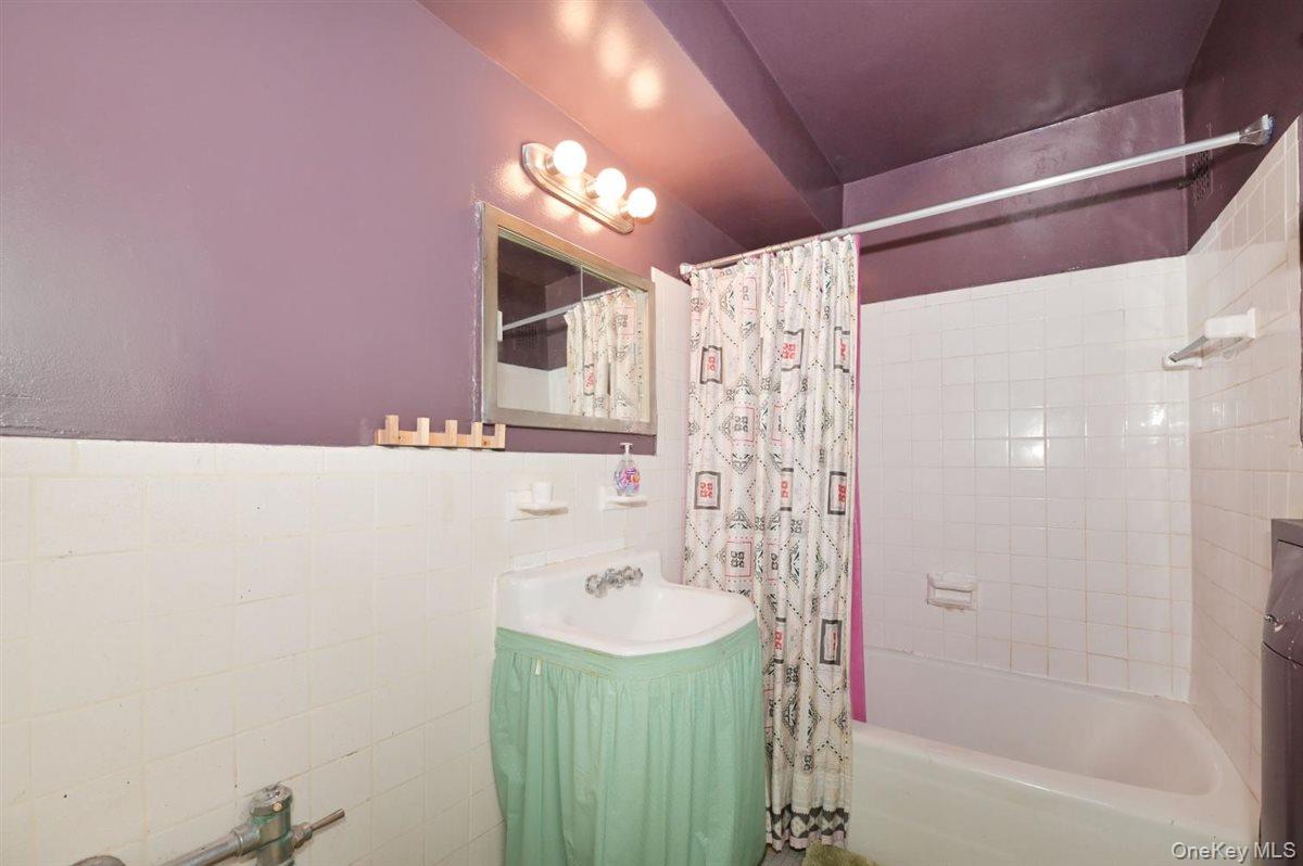 #13 photo, 8900 170th Street, Куинс ‖ Jamaica , NY 11432