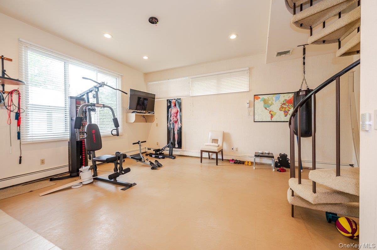 #14 photo, 40 Cayuga Avenue, नासाउ काउंटी Atlantic Beach , NY 11509