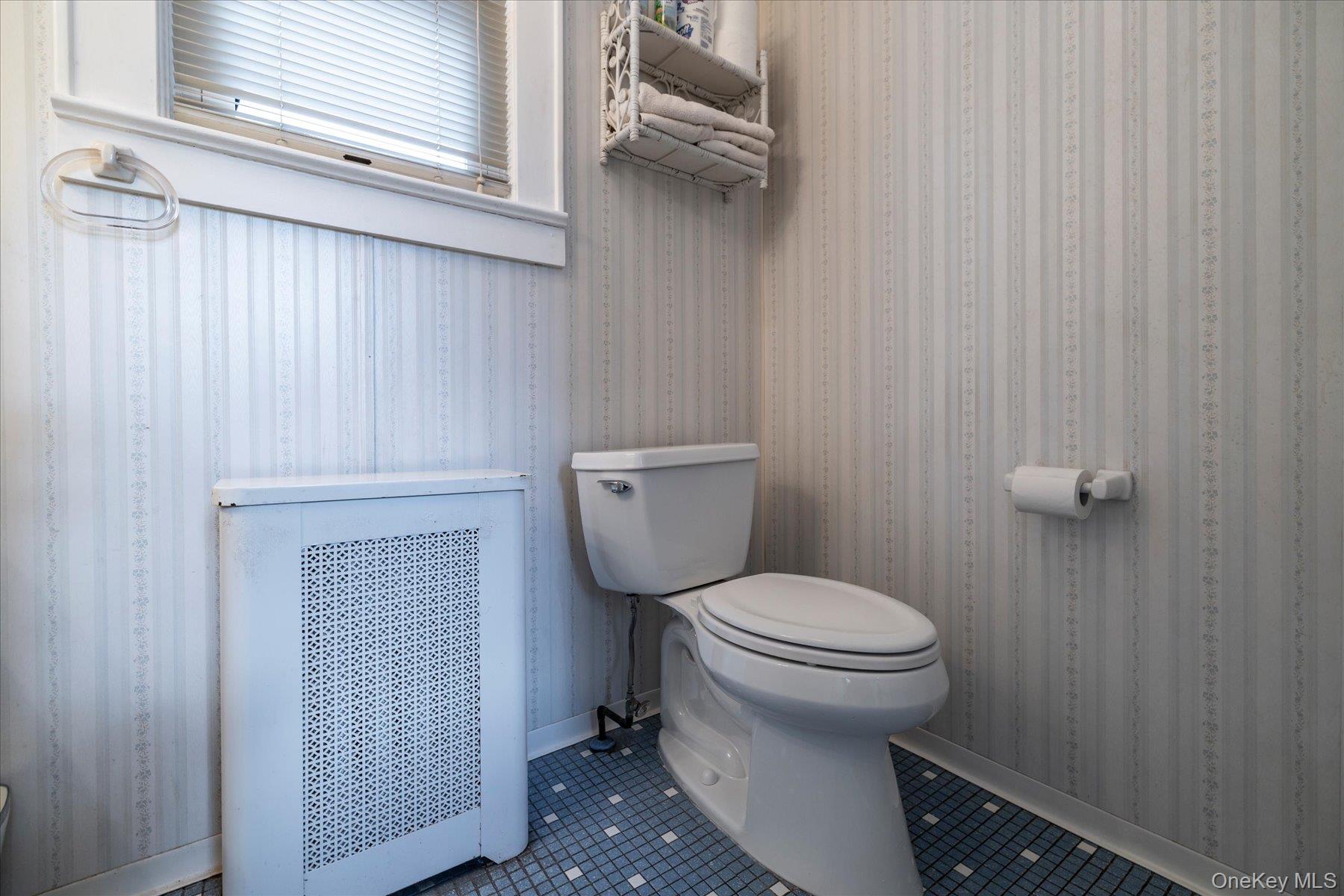 #15 photo, 16 Denton Court, 롱 아일랜드 Rockville Centre , NY 11570