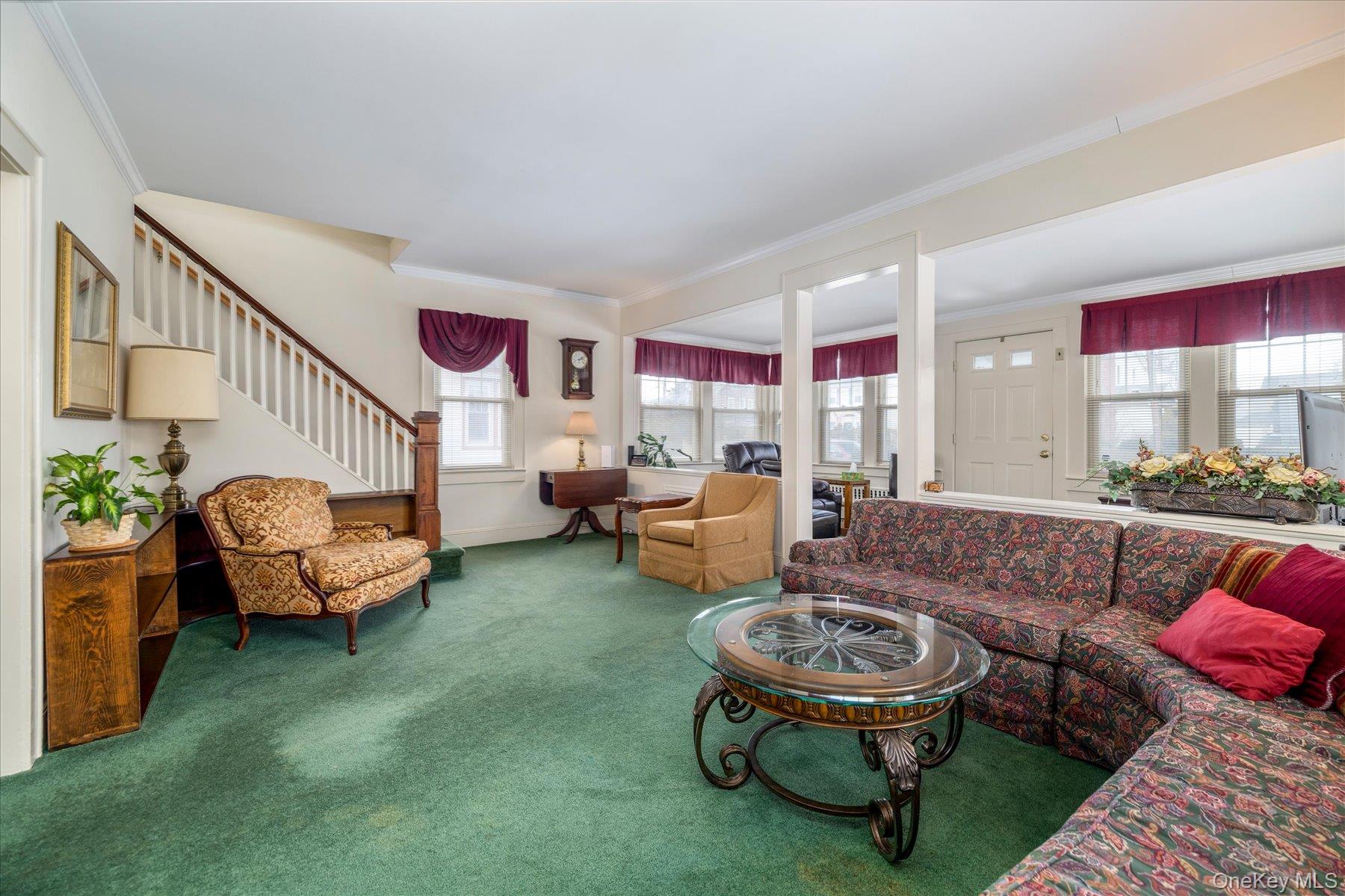 #4 photo, 16 Denton Court, 롱 아일랜드 Rockville Centre , NY 11570