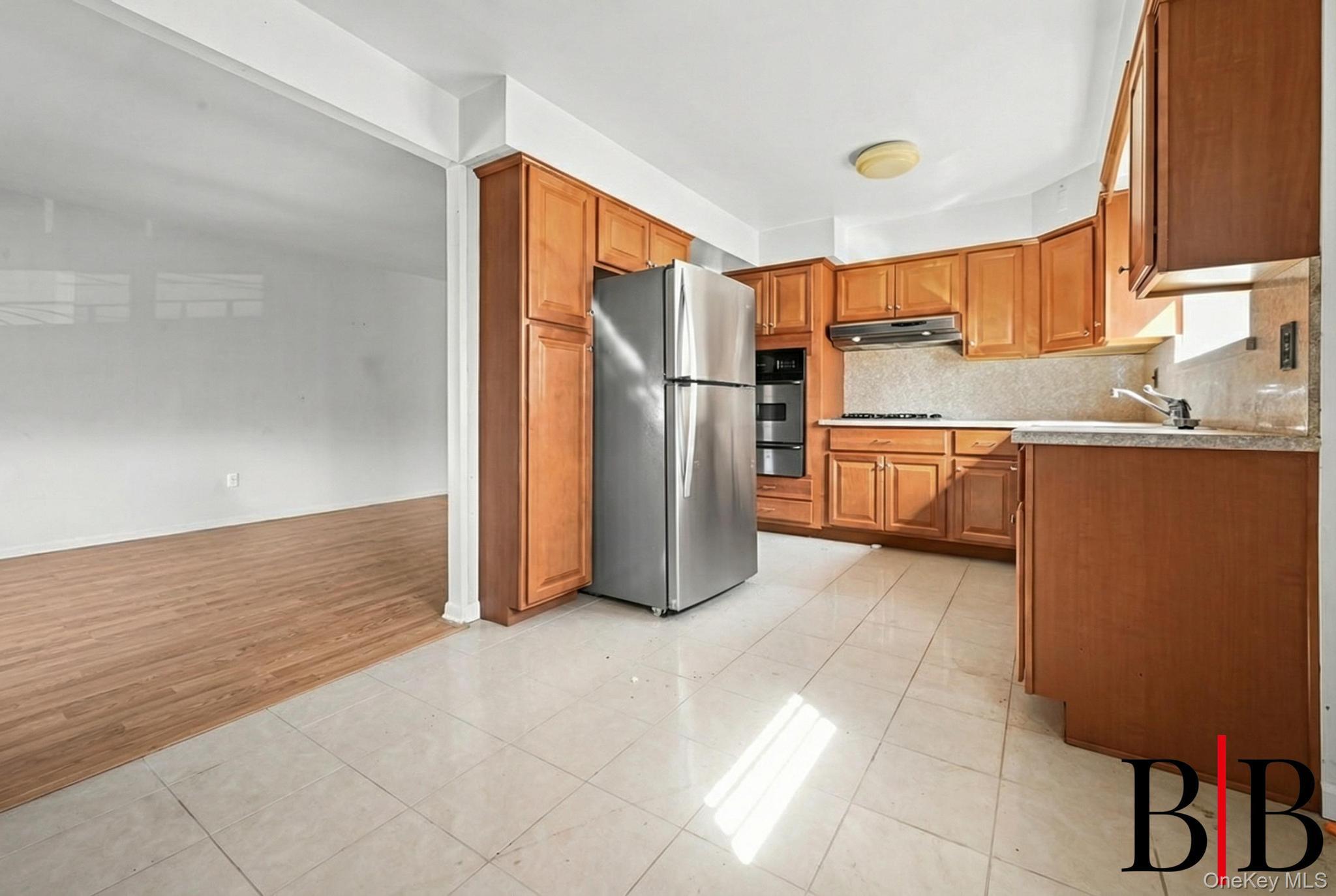 #14 photo, 1241 E 69 Street, הברונקס Brooklyn , NY 11234