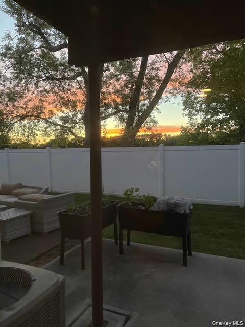 #11 photo, 650 Newbridge Road, नासाउ काउंटी East Meadow , NY 11554