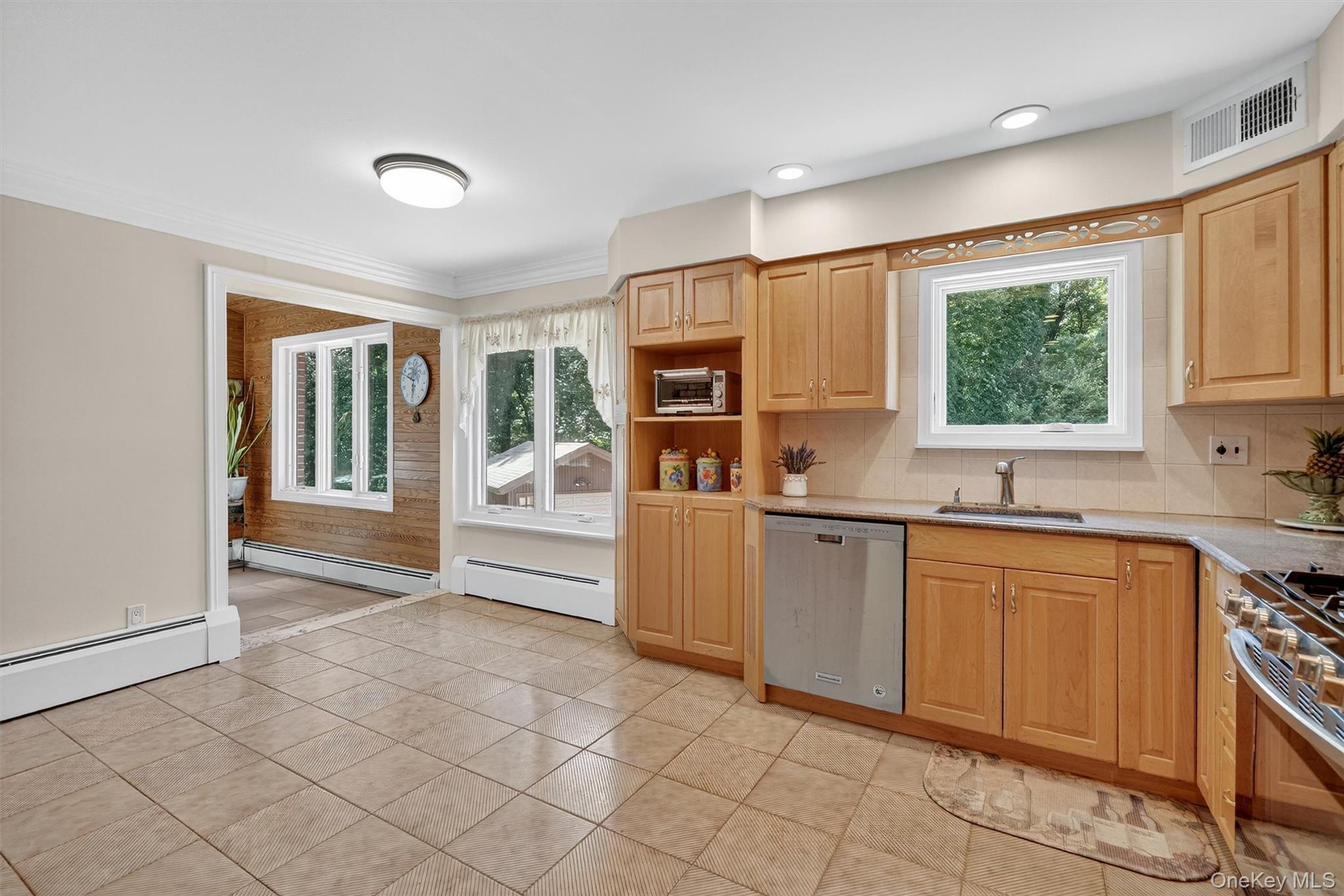 #20 photo, 10 Wesley Court, 紐約州 Congers , NY 10920