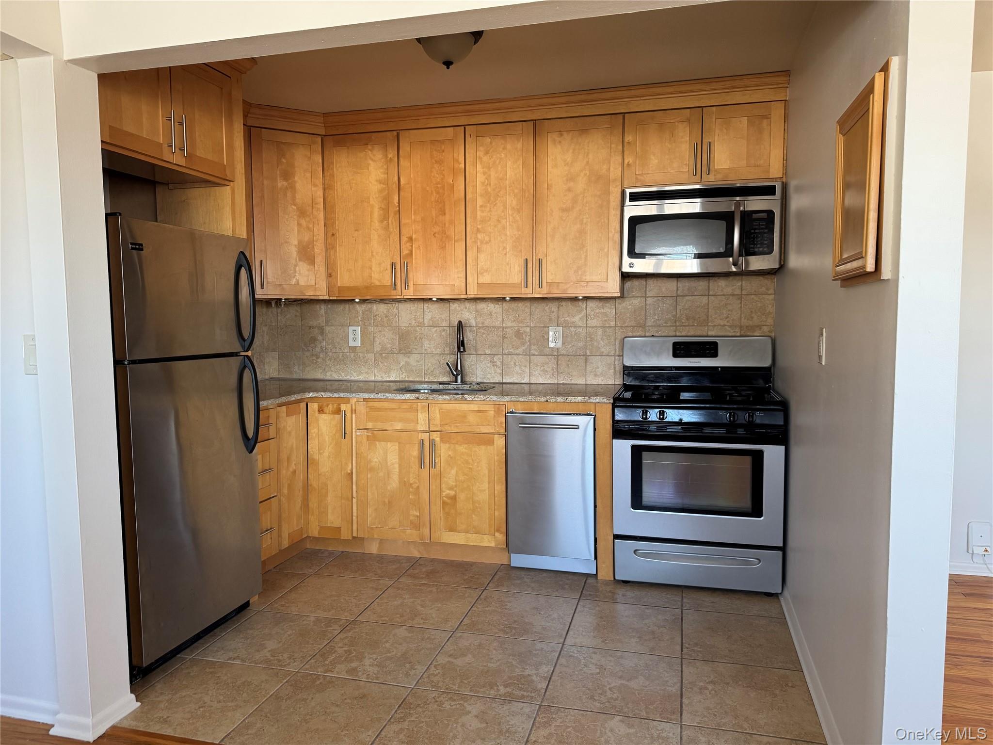 #5 photo, 229 N Middletown Road, Pearl River , NY 10965