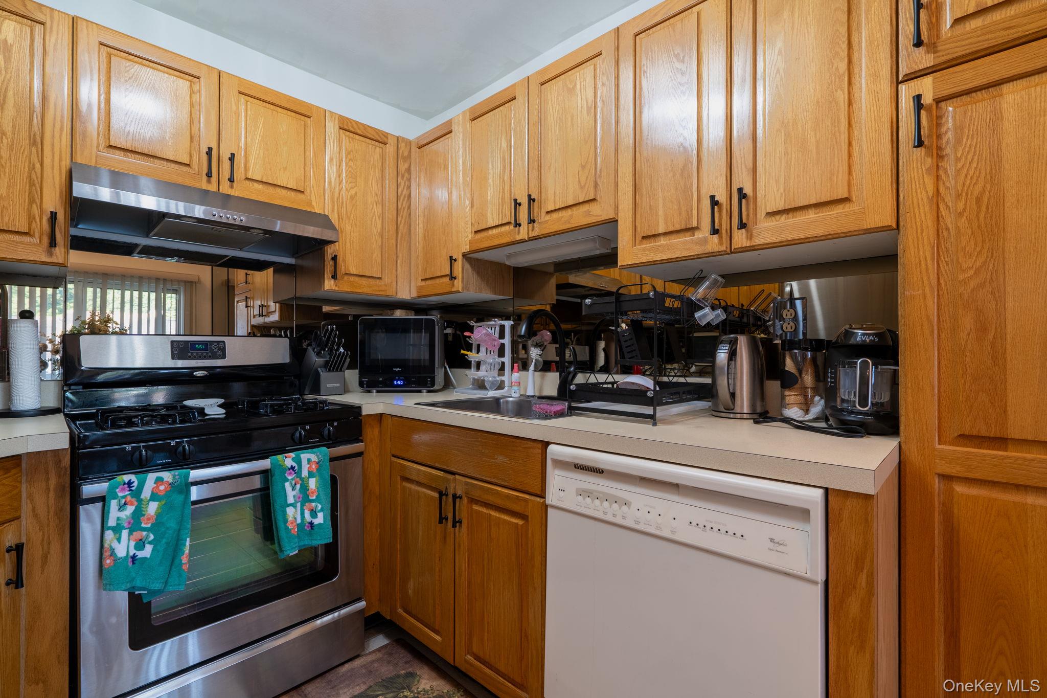 #8 photo, 205 Ramapo Road, 뉴욕주 Garnerville , NY 10923