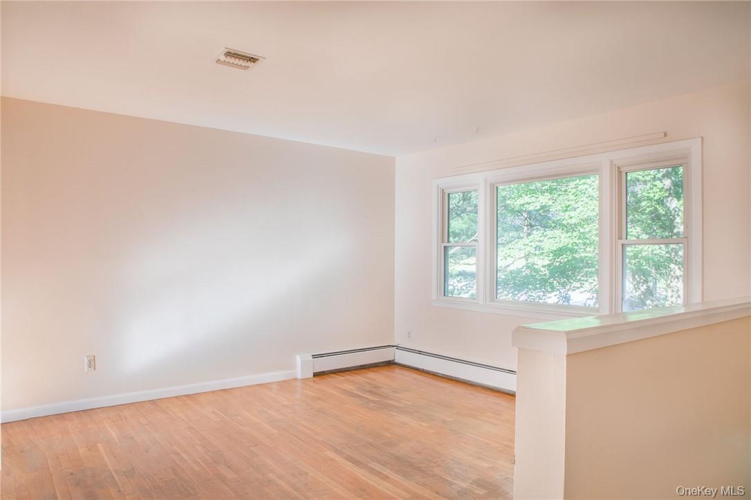 #5 photo, 8 Fillmore Court, Highland Mills , NY 10930