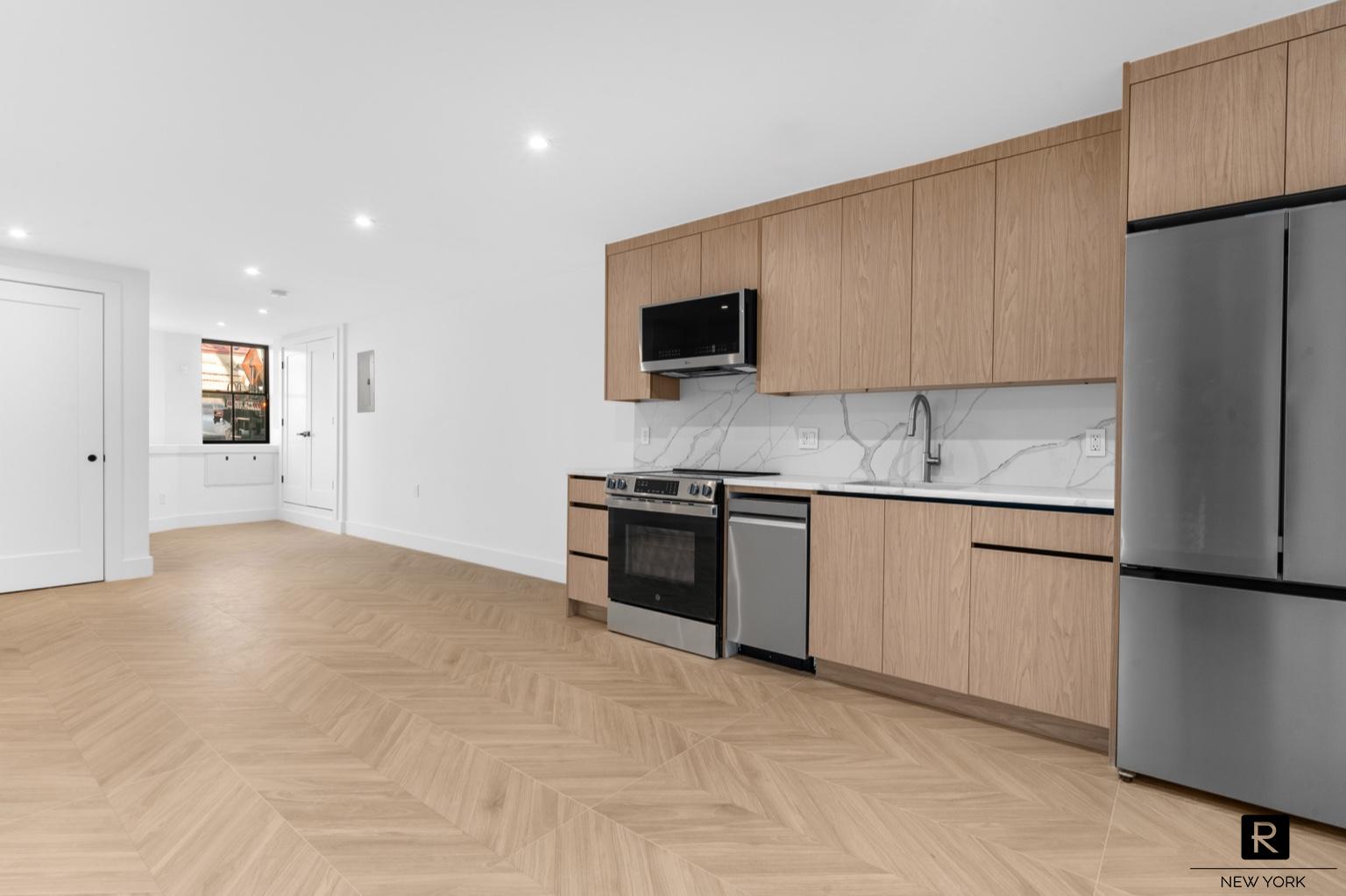 #17 photo, 490 Irving Avenue, Bushwick , NY 11237