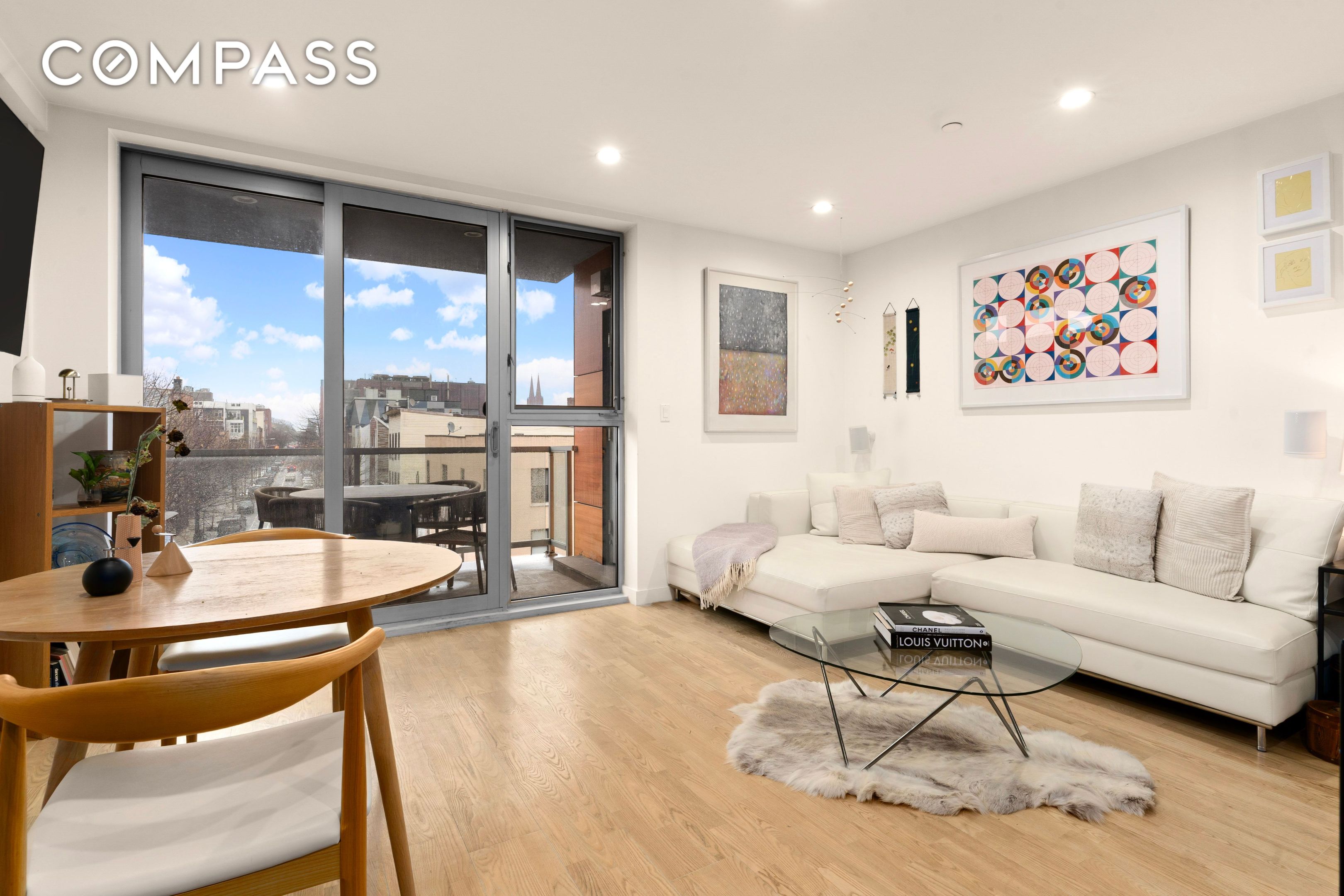 #1 photo, 261 Union Avenue, ব্রুকলিন Williamsburg , NY 11211