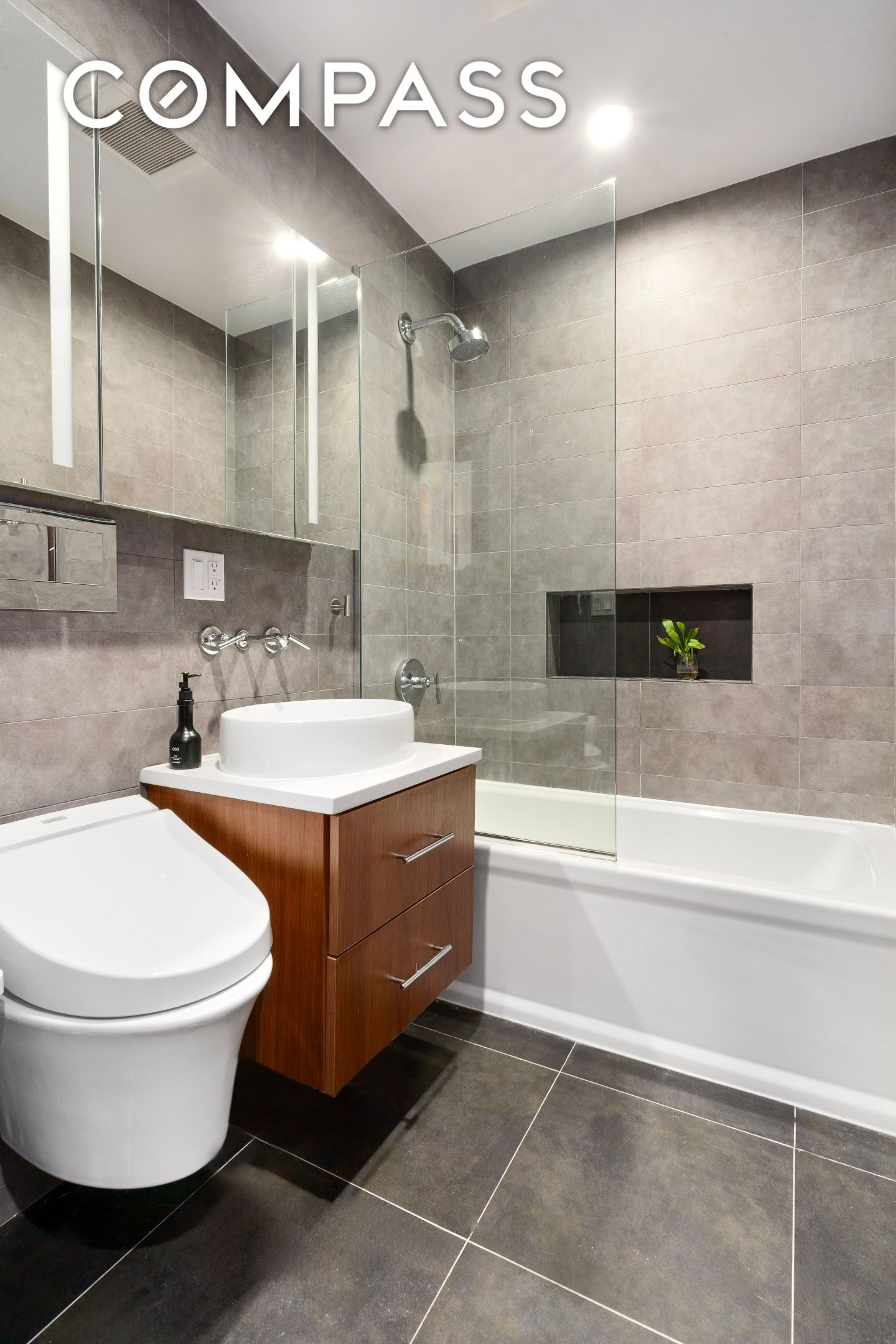 #11 photo, 261 Union Avenue, ব্রুকলিন Williamsburg , NY 11211