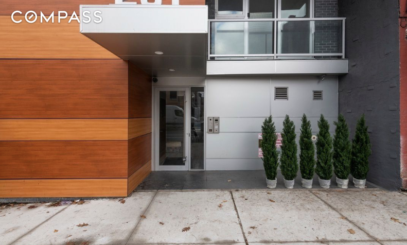 #13 photo, 261 Union Avenue, ব্রুকলিন Williamsburg , NY 11211