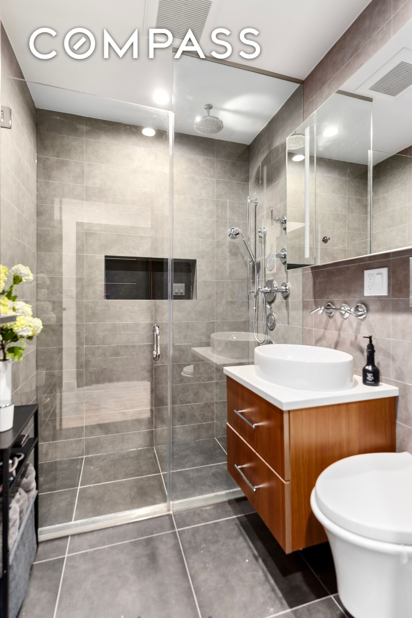 #7 photo, 261 Union Avenue, ব্রুকলিন Williamsburg , NY 11211