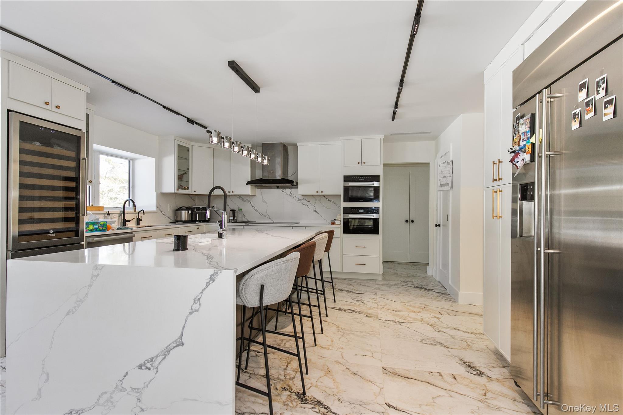 #17 photo, 45 Carriage Court, Нассау ‖ Muttontown , NY 11791