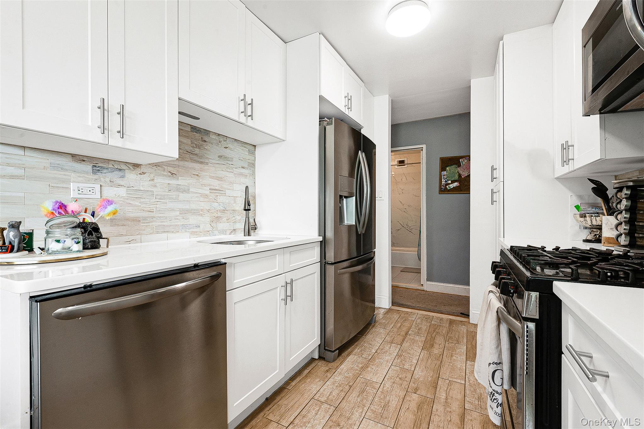 #16 photo, 18-35 Corporal Kennedy Street, 뉴욕퀸즈 Bayside , NY 11360