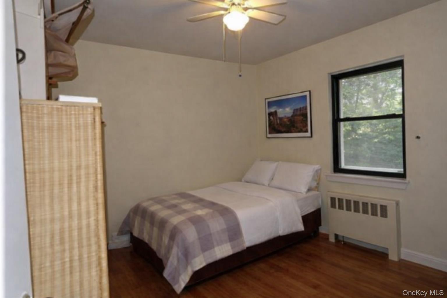 #10 photo, 21947 74th Avenue, 뉴욕퀸즈 Oakland Gardens , NY 11364