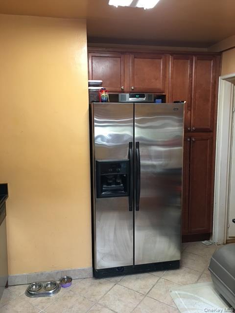 #4 photo, 21947 74th Avenue, 뉴욕퀸즈 Oakland Gardens , NY 11364