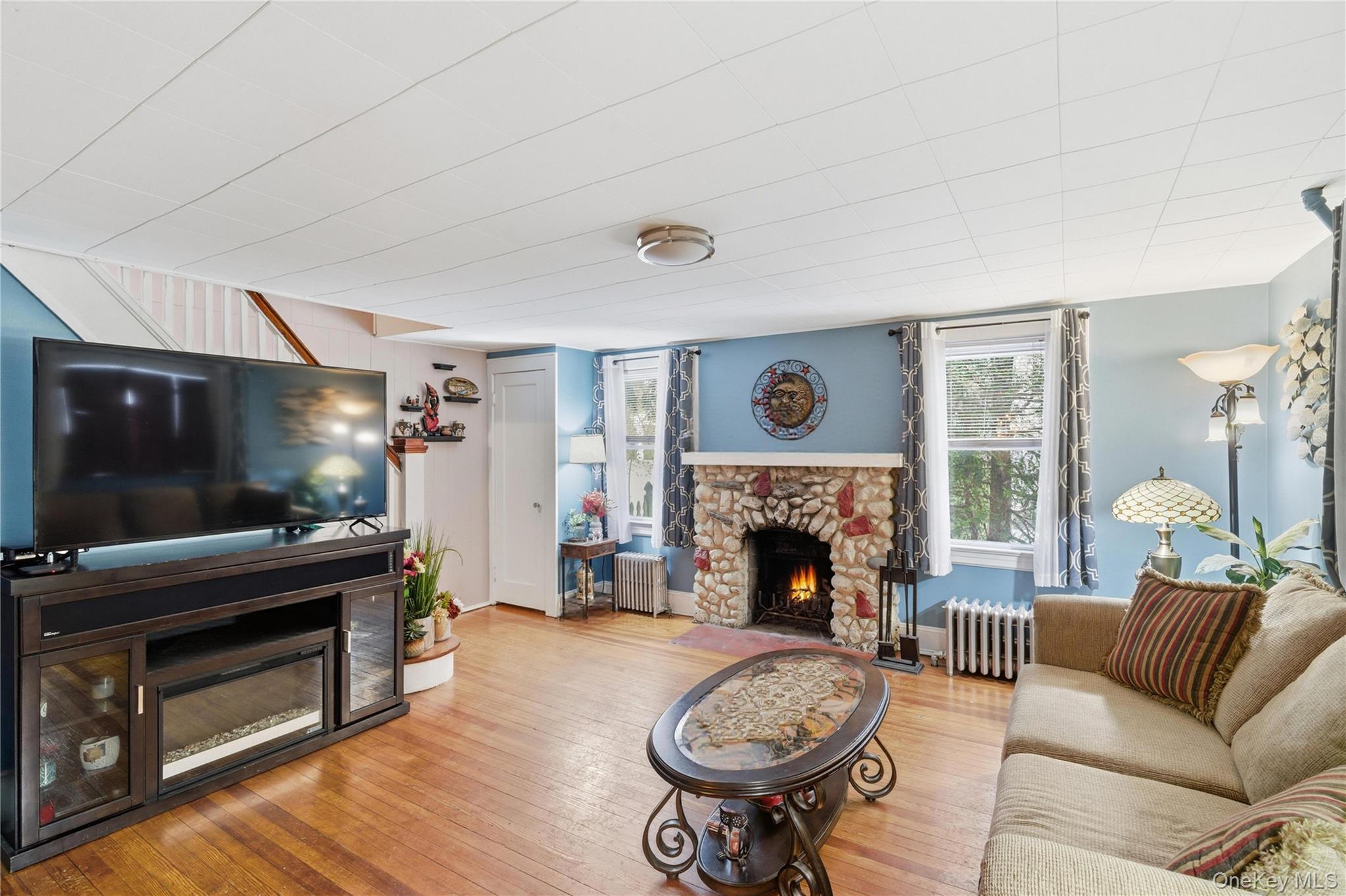 #13 photo, 2097 Washington Avenue, Seaford , NY 11783