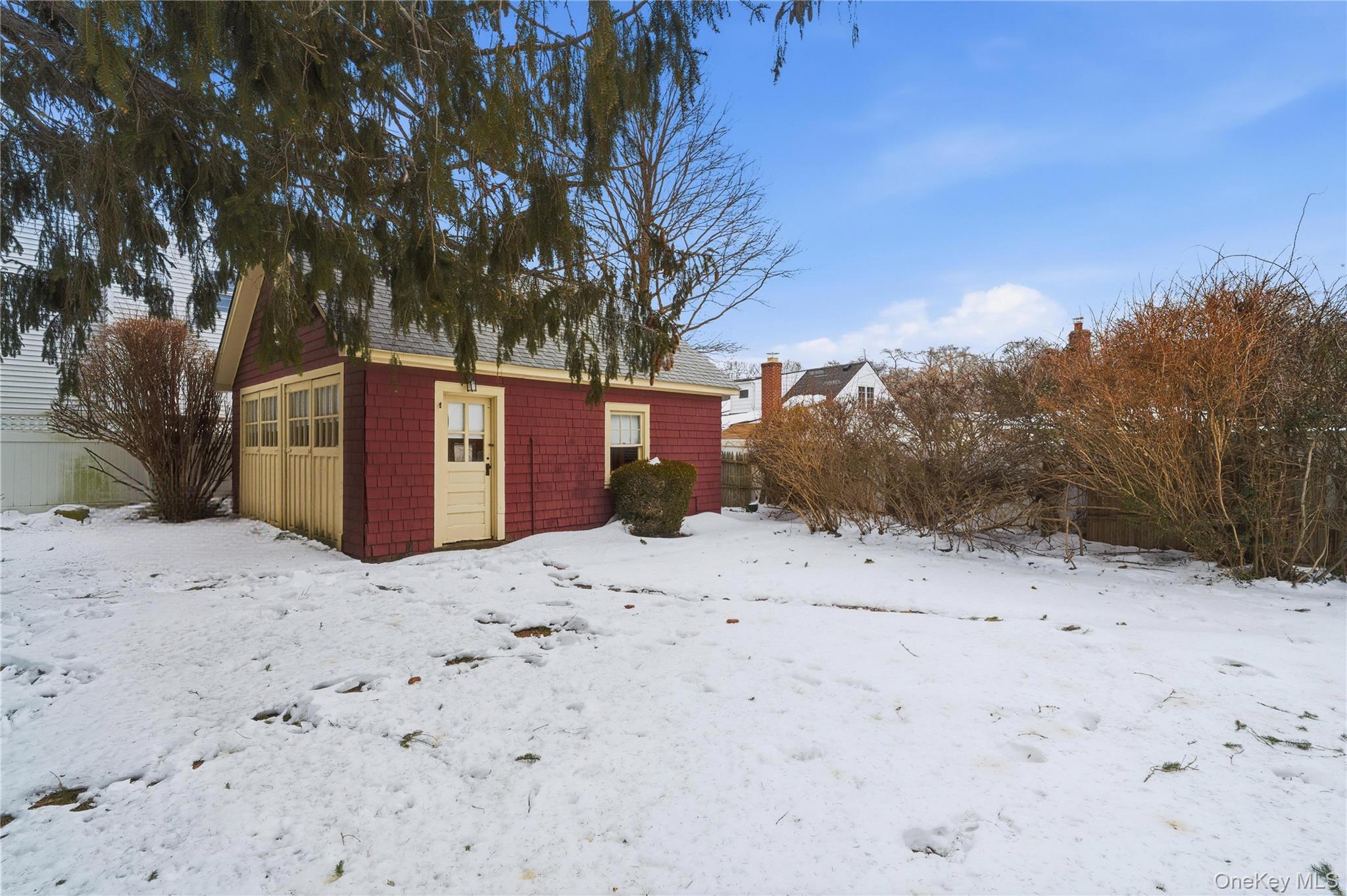 #7 photo, 2097 Washington Avenue, Seaford , NY 11783