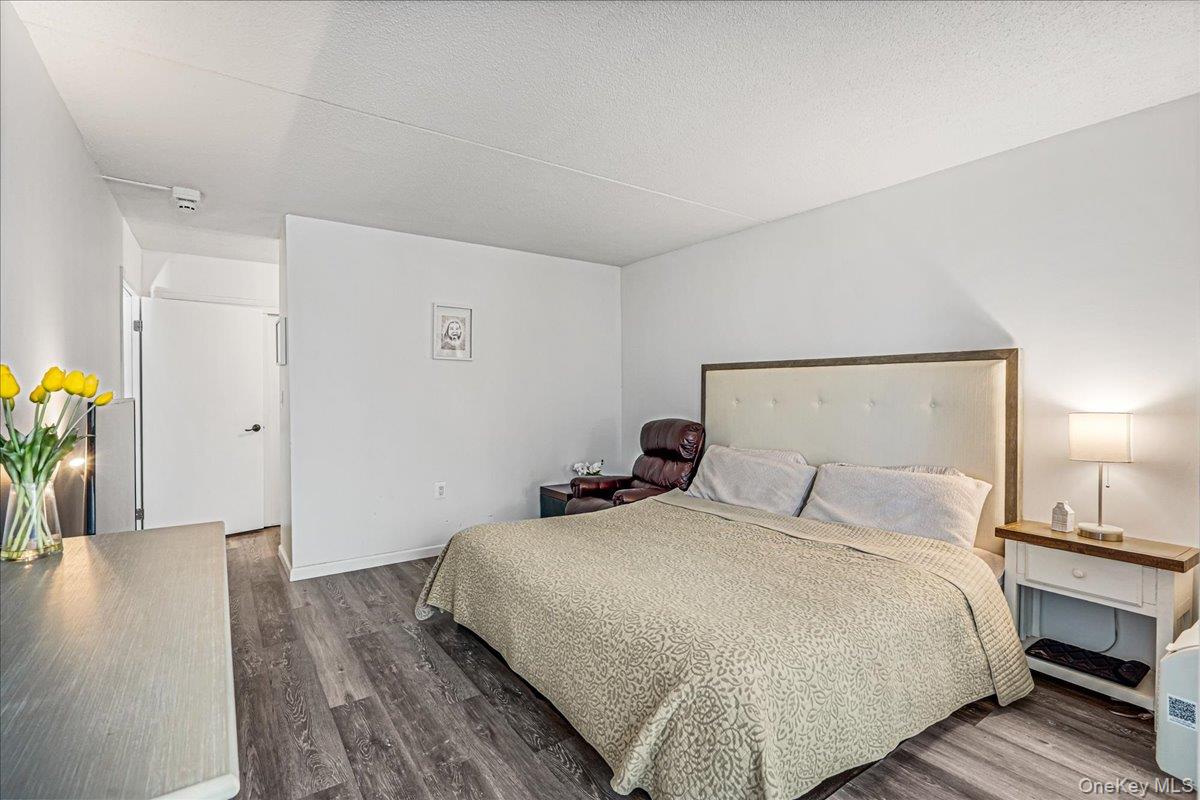 #13 photo, 800 Willis Avenue, 롱 아일랜드 Albertson , NY 11507