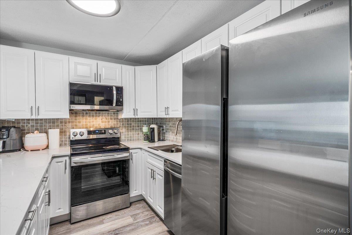 #5 photo, 800 Willis Avenue, 롱 아일랜드 Albertson , NY 11507