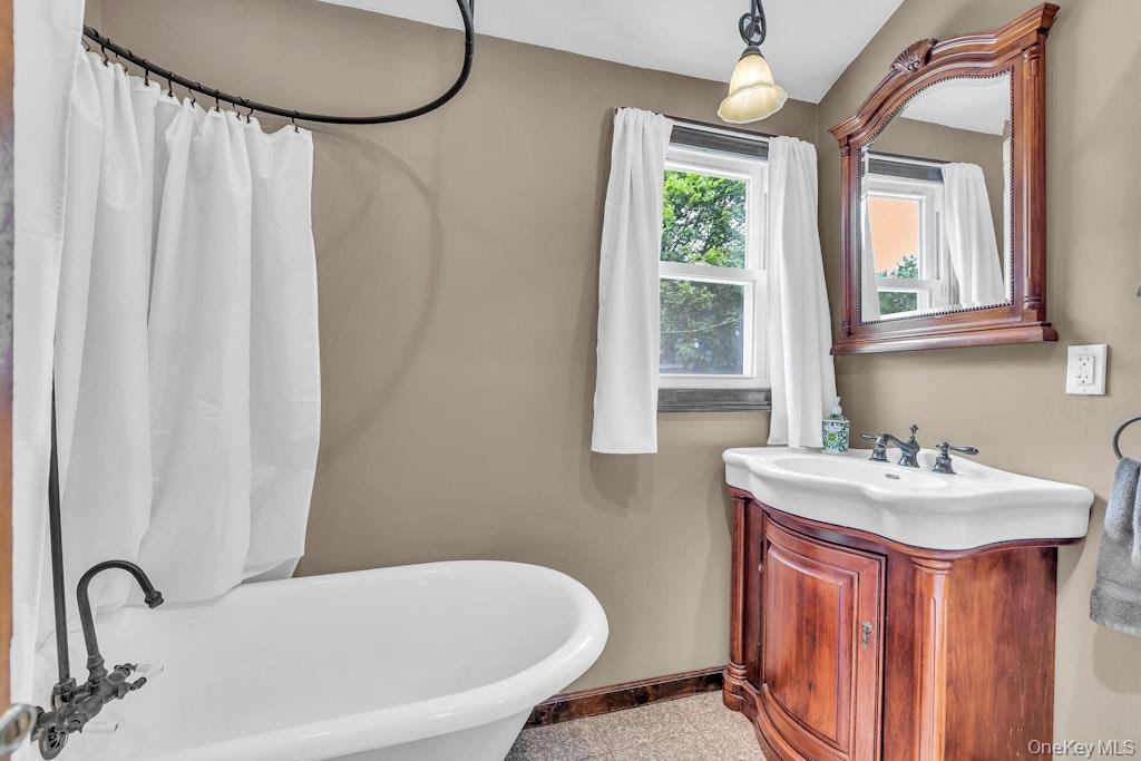 #19 photo, 77 Rollstone Avenue, West Sayville , NY 11796