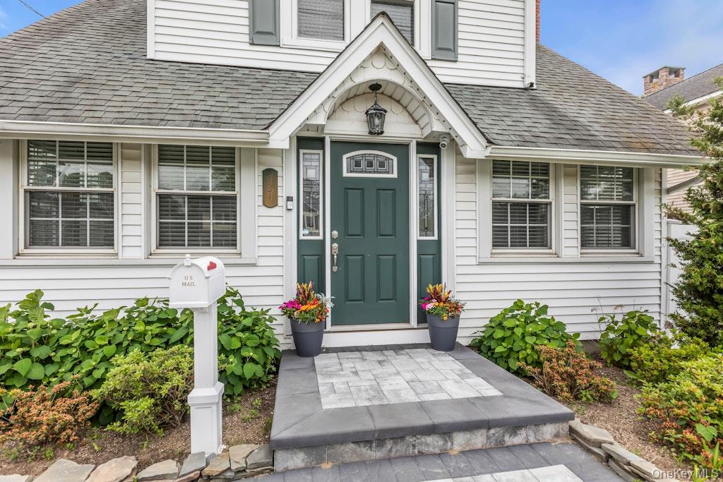 #4 photo, 77 Rollstone Avenue, West Sayville , NY 11796