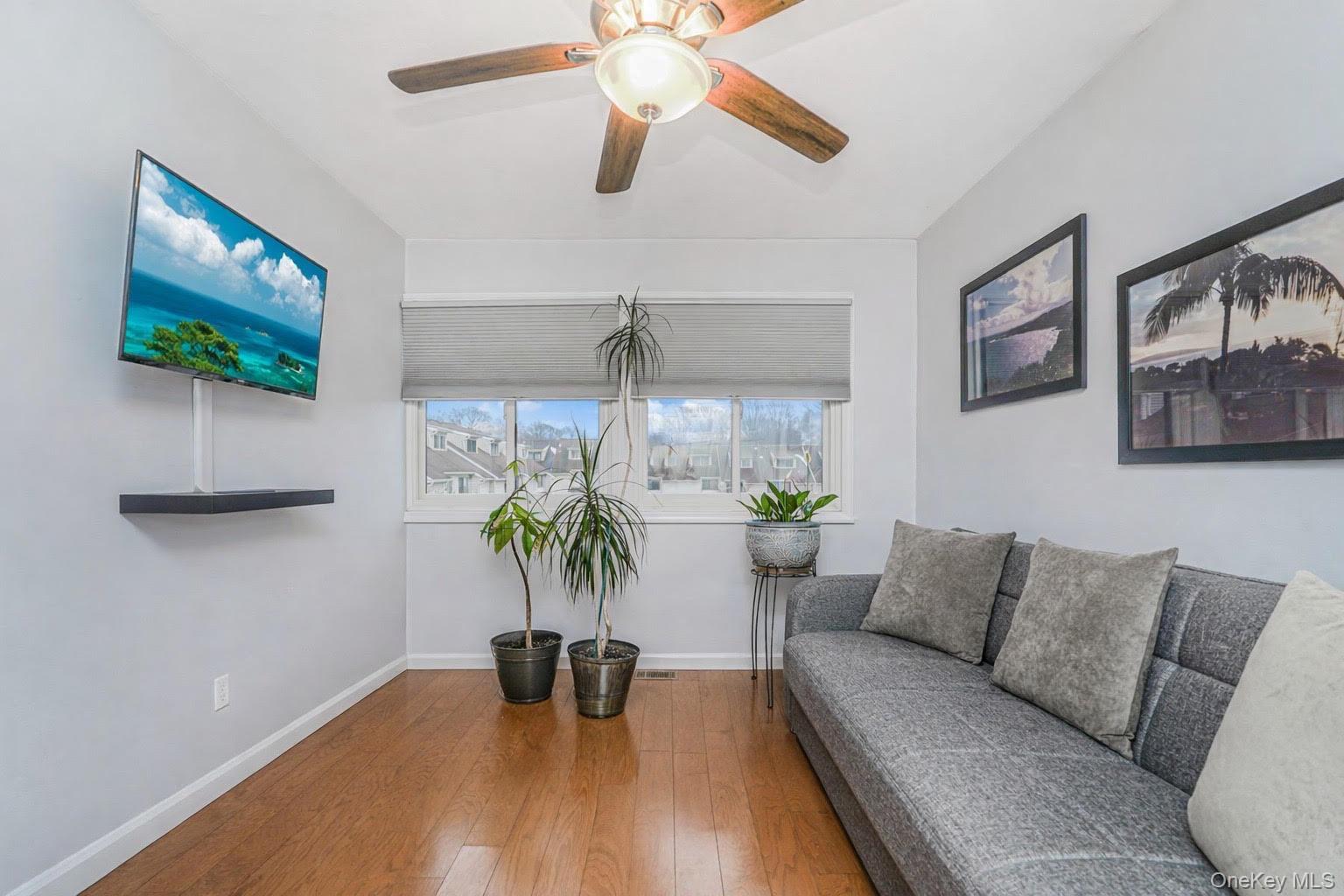 #13 photo, 281A Signs Road, Staten Island , NY 10314