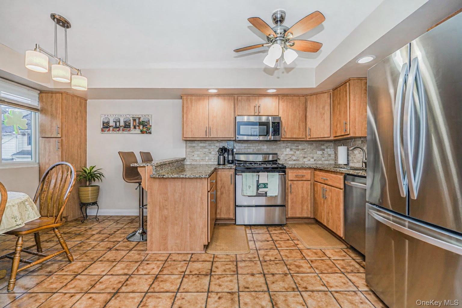 #4 photo, 281A Signs Road, Staten Island , NY 10314