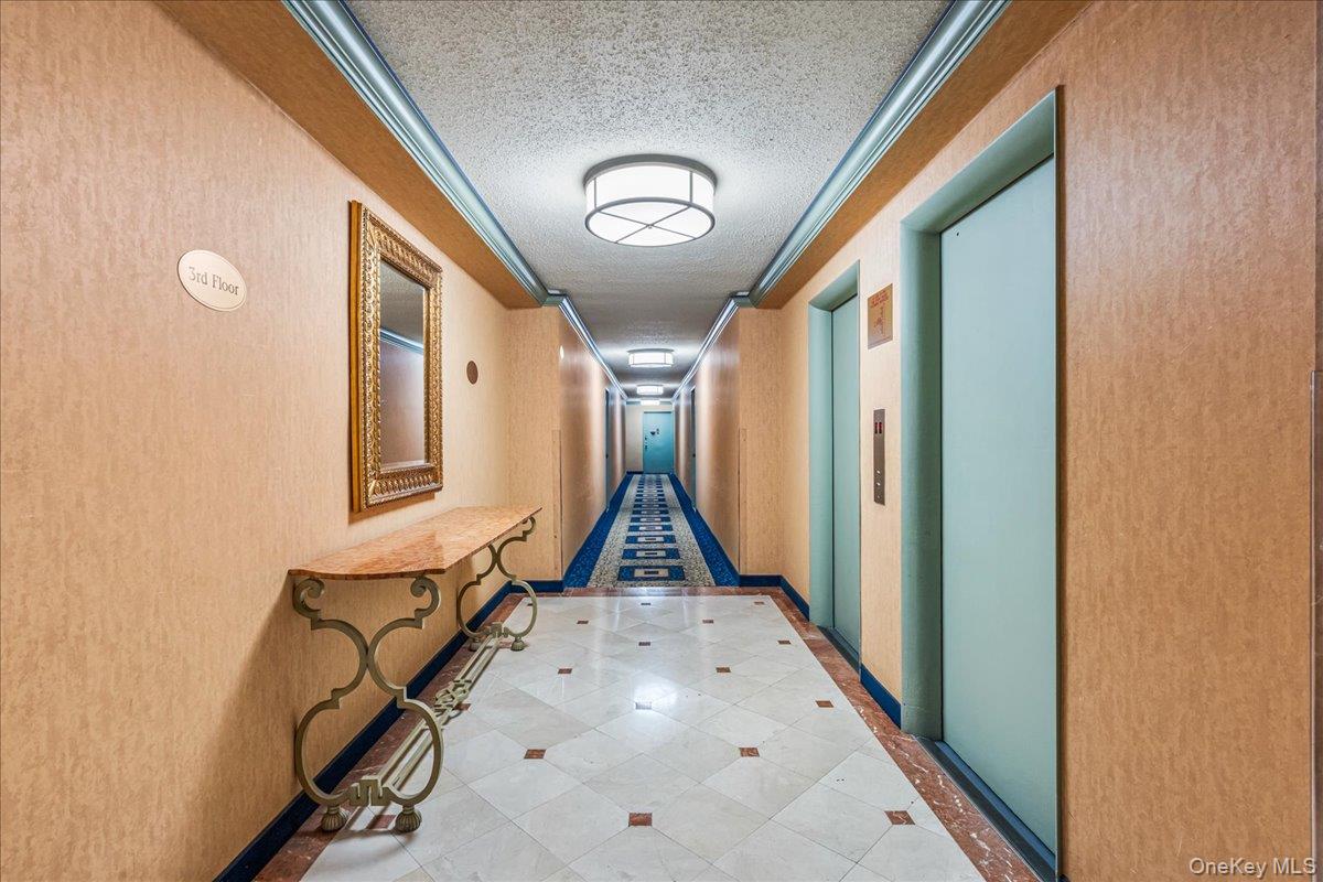 #19 photo, 22055 46th Avenue, 뉴욕퀸즈 Bayside , NY 11361