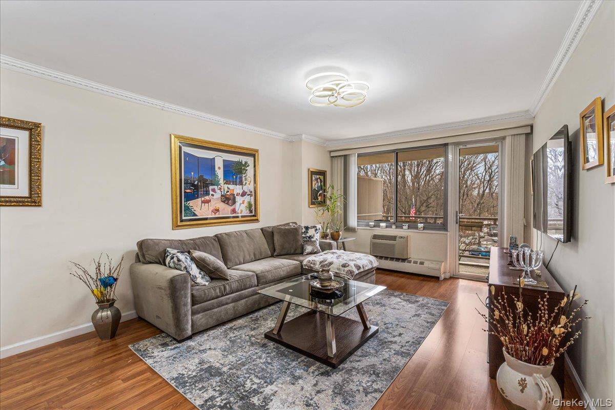 #8 photo, 22055 46th Avenue, 뉴욕퀸즈 Bayside , NY 11361