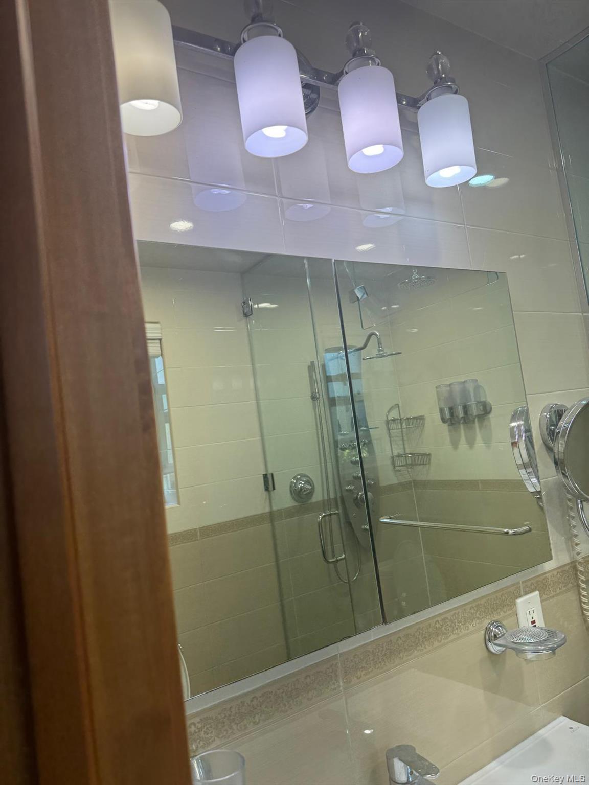 #20 photo, 138-54 Hoover Avenue, कुईंस Briarwood , NY 11425