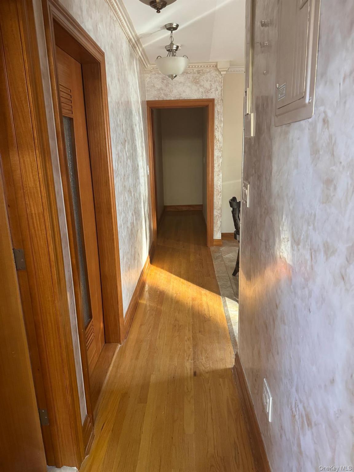 #3 photo, 138-54 Hoover Avenue, कुईंस Briarwood , NY 11425