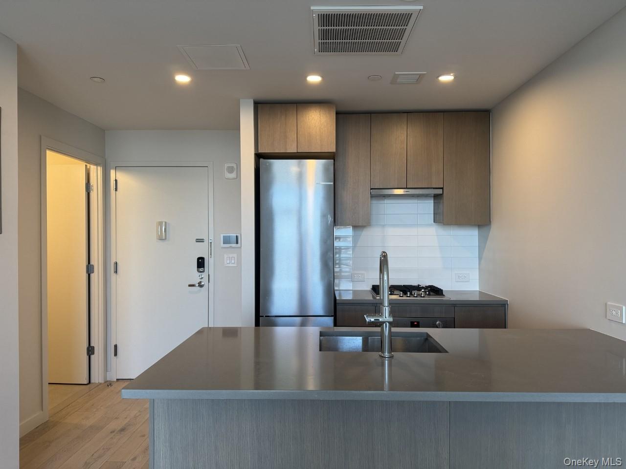 #14 photo, 131-02B 40TH Road, Flushing , NY 11354