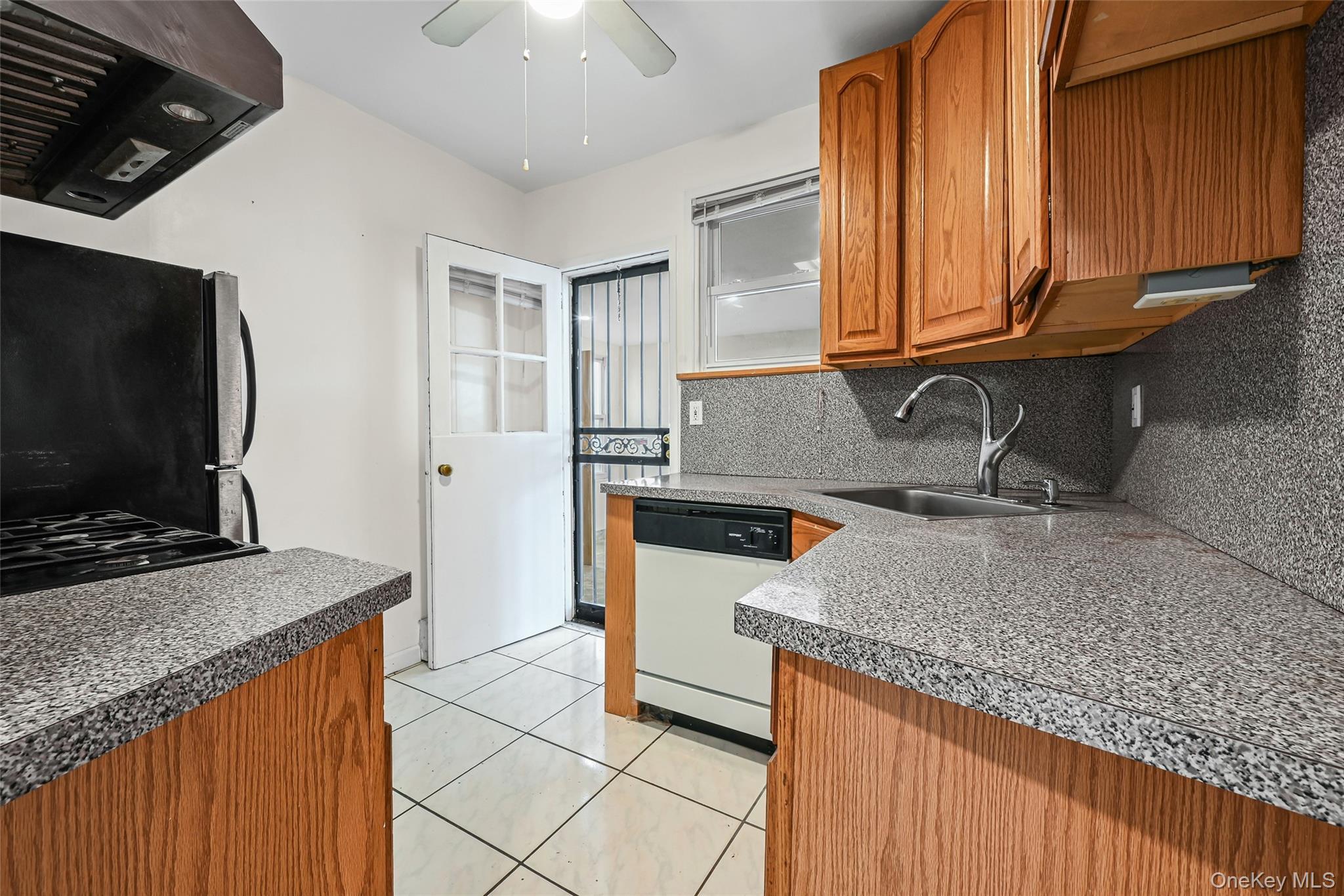 #9 photo, 151-67 27th Avenue, Flushing , NY 11354