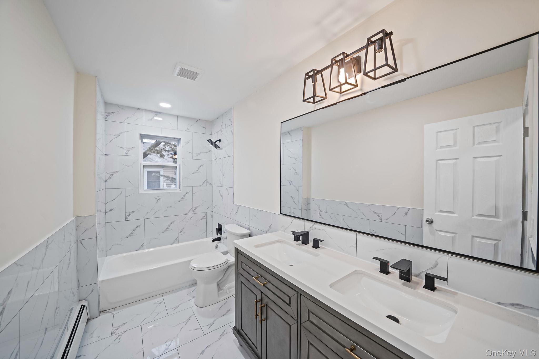 #13 photo, 50 7th Street, सफ़ोक काउंटी Saint James , NY 11780