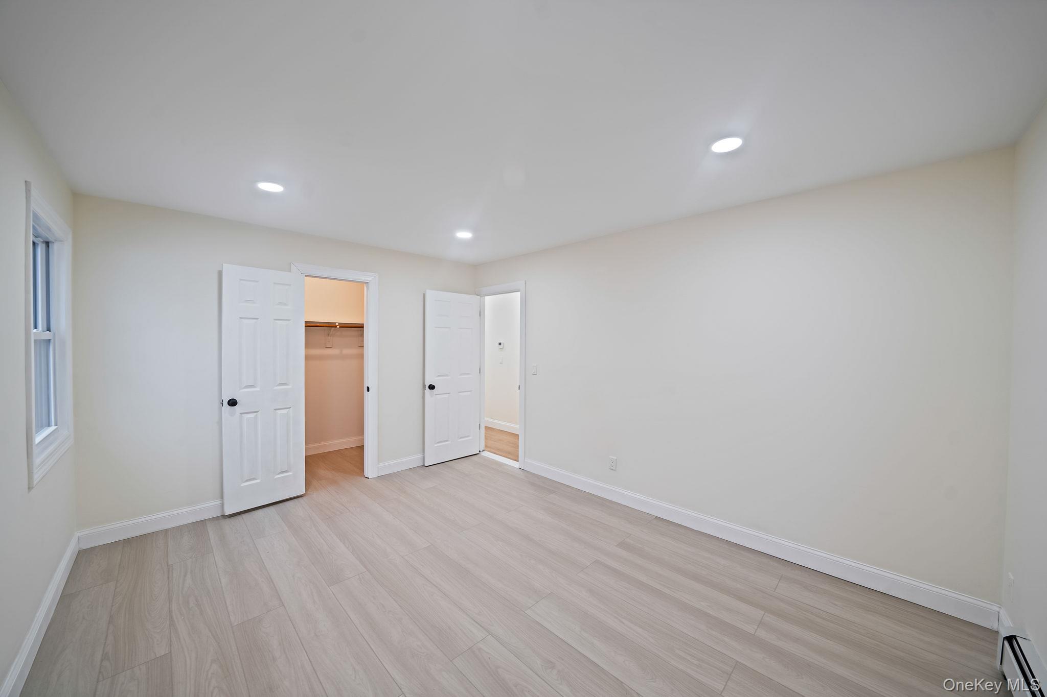 #16 photo, 50 7th Street, सफ़ोक काउंटी Saint James , NY 11780