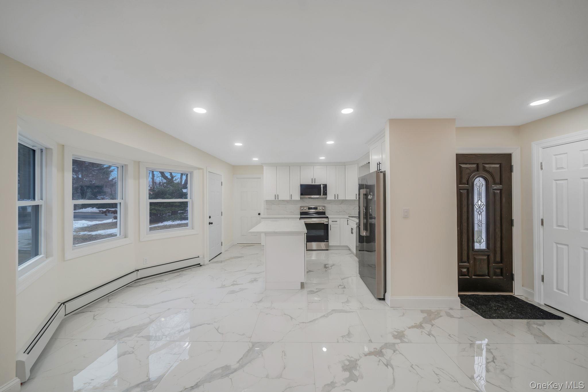 #8 photo, 50 7th Street, सफ़ोक काउंटी Saint James , NY 11780