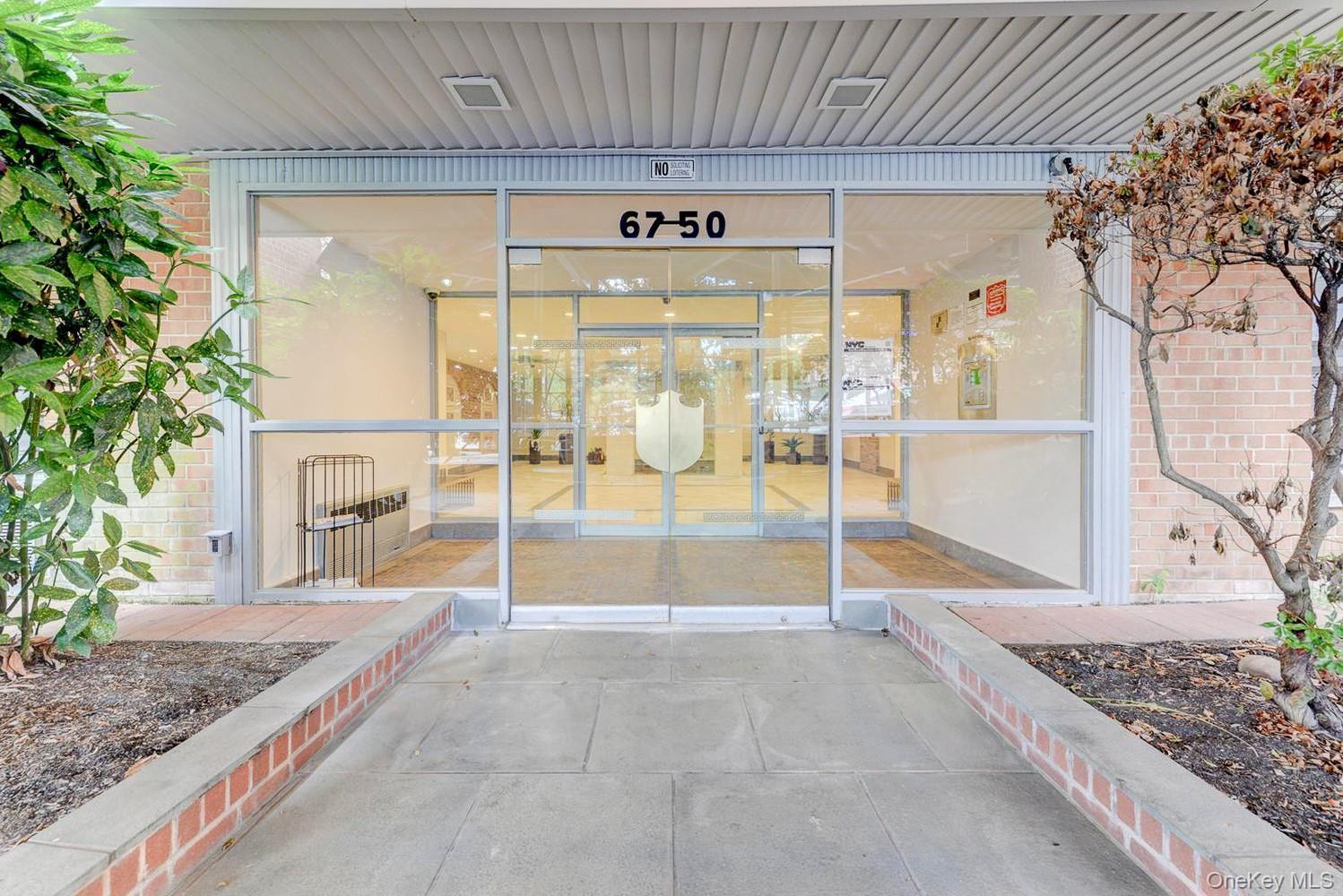 #3 photo, 67-50 Thornton Place, 뉴욕퀸즈 Forest Hills , NY 11375