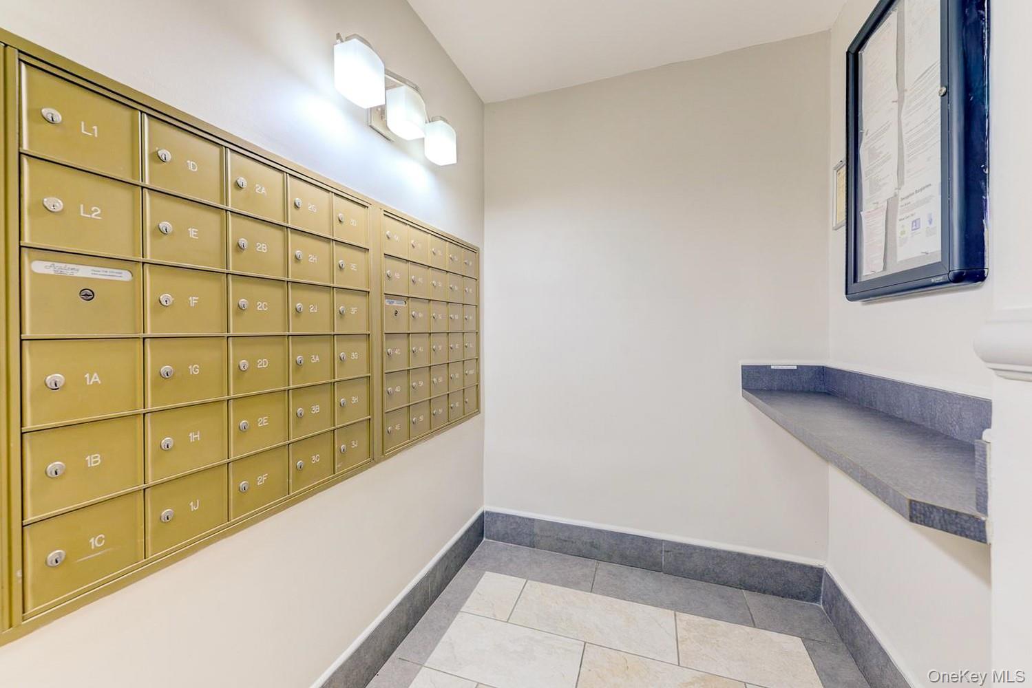 #5 photo, 67-50 Thornton Place, 뉴욕퀸즈 Forest Hills , NY 11375