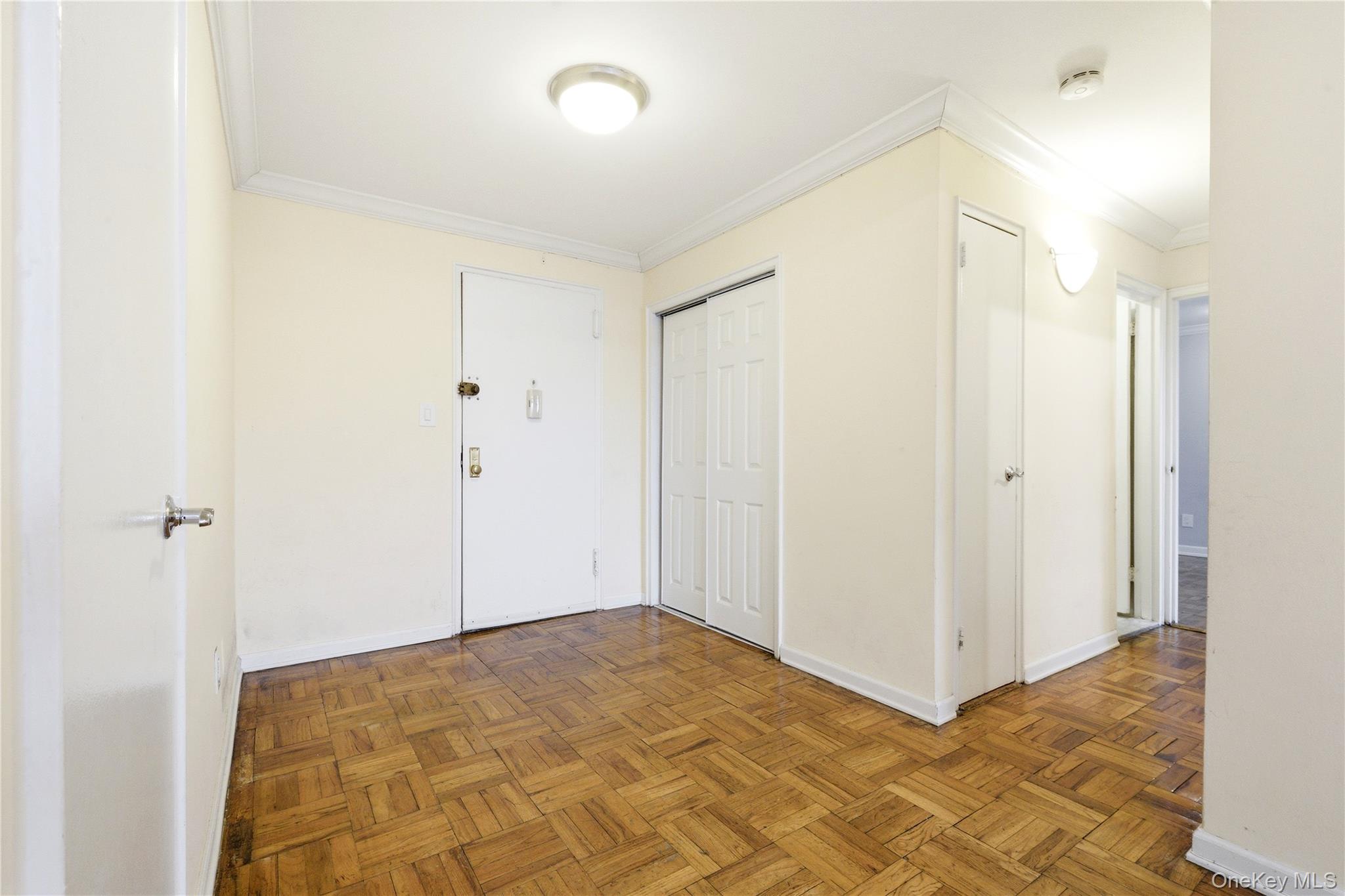 #8 photo, 67-50 Thornton Place, 뉴욕퀸즈 Forest Hills , NY 11375