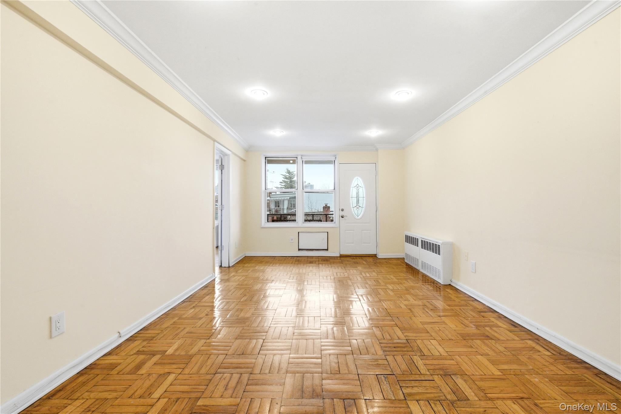 #9 photo, 67-50 Thornton Place, 뉴욕퀸즈 Forest Hills , NY 11375