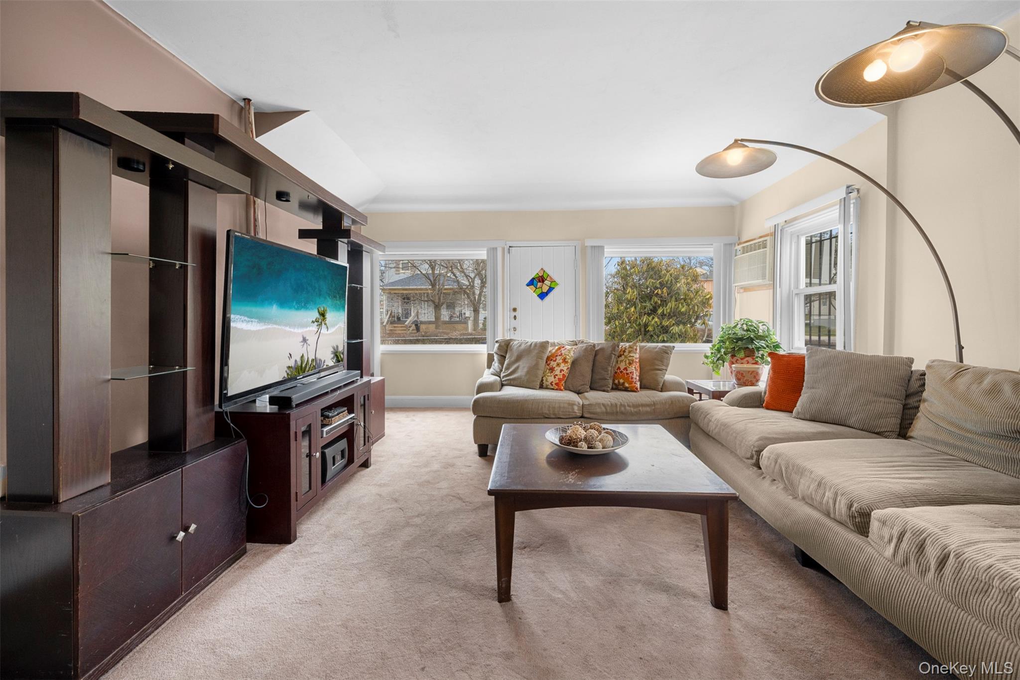 #7 photo, 217 Bennett Avenue, Hempstead , NY 11550