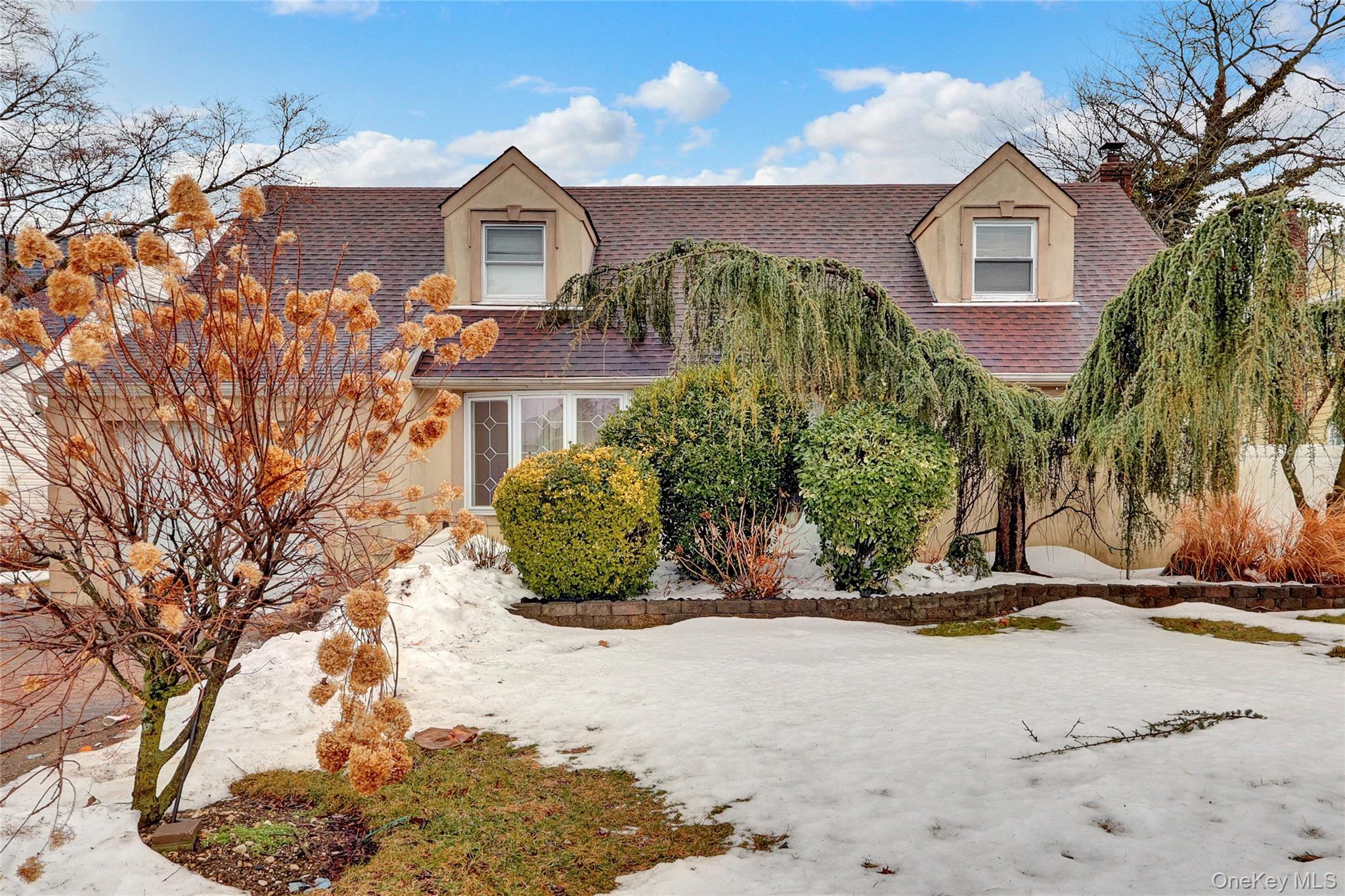 #1 photo, 897 Spring Avenue, Uniondale , NY 11553