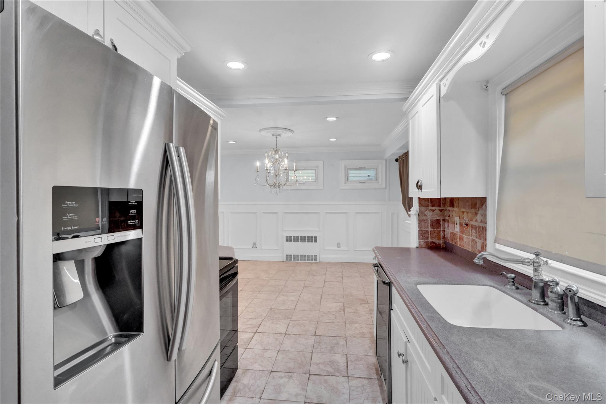 #8 photo, 897 Spring Avenue, Uniondale , NY 11553